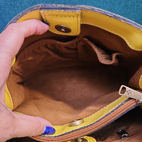 Patricia Nash Ledra Bucket Crossbody Bright Yellow Leather - Picture 7 of 12